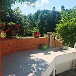 Dom wakacyjny Kuca Pink Mrzla Vodica