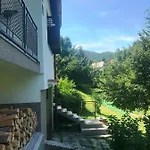 Kuca Pink Mrzla Vodica