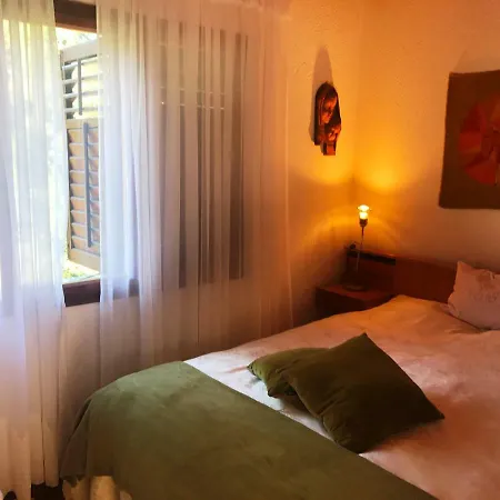 Kuca Pink Holiday home *