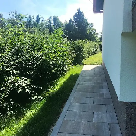 Kuca Pink Mrzla Vodica